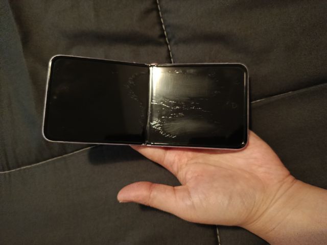 ขายซากมือถือ Samsung Z flip 3 