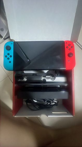 เกมส์นินเทนโด และอุปกรณ์ เชื่อมต่อไร้สายได้ Nintendo Switch Oled 