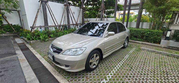 รถ Honda Civic 1.7 VTi สี บรอนซ์ทอง