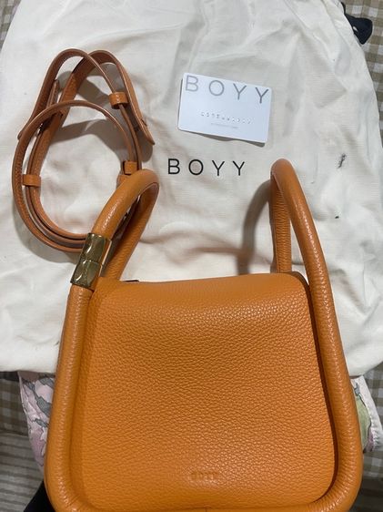 หญิง Boyy กระเป๋า