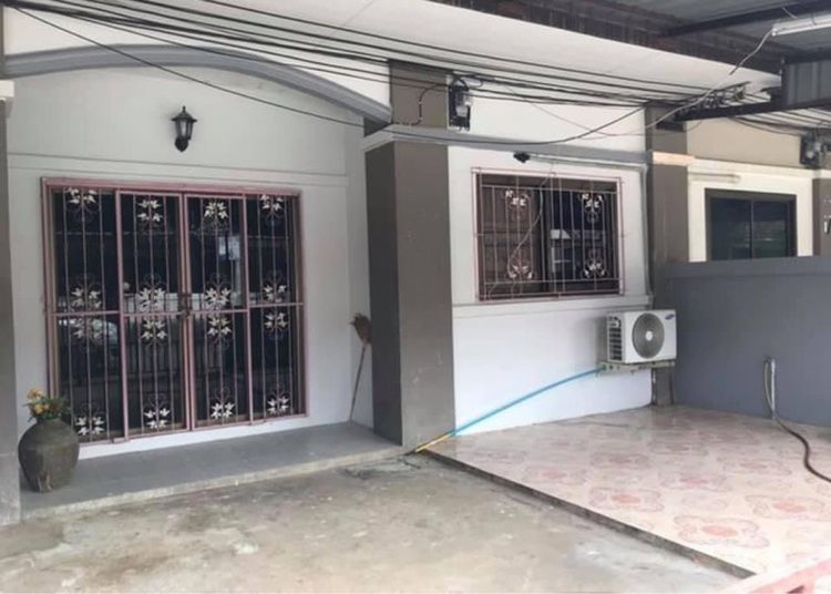 บ้านชิดชล ตรงข้ามที่รับปริญญ มมส