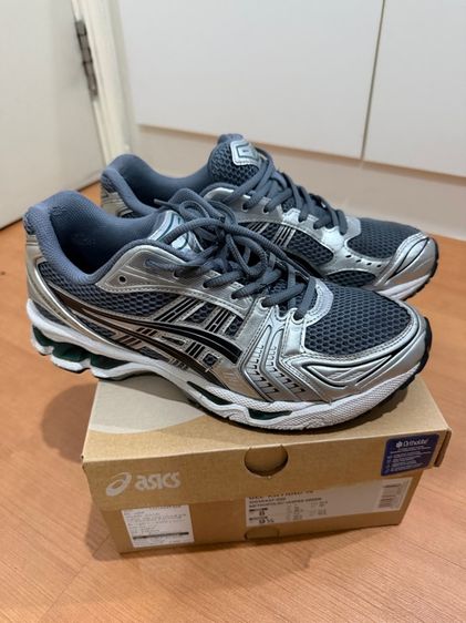 รองเท้า asics gel-kayano 14 มือสอง