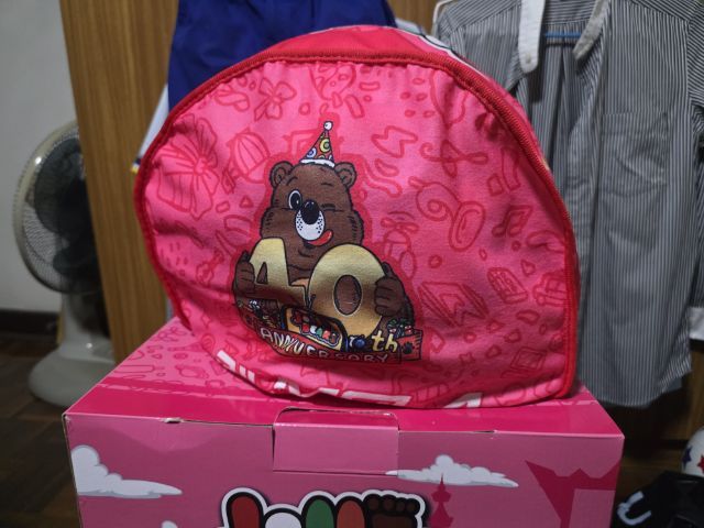 Bilmola X Jolly Bear 40th
Size 2XL 400ใบทั่วโลก
ของใหม่ ไม่ผ่านการใช้งานครับ
ซื้อมาแค่ลองสวมดู (ใส่ไอโม่ง)
ปล่อย 2,000 รส งดต่อรอง รูปที่ 5
