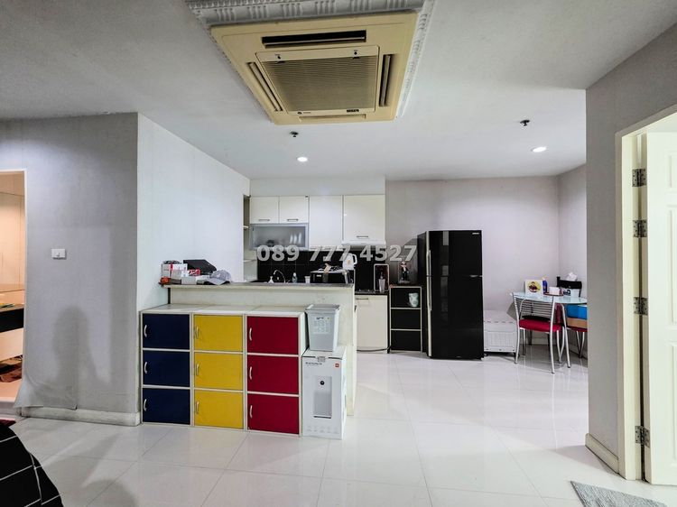 อื่นๆ ไม่อนุญาต มีบางส่วน 2010 ขาย คอนโด สุขุมวิท ลิฟวิ่ง ทาวน์ (Sukhumvit Living Town) อโศก 2 ห้องนอน 58.90 ตร.ม. มีที่จอดรถประจำ ใกล้ MRT เพชรบุรี และ มศว
