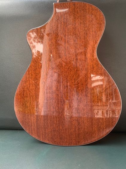 กีต้าร์ Breedlove ทรง Parlour “ALL SOLID” รูปที่ 6