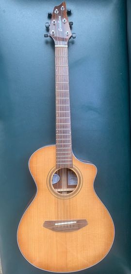 กีต้าร์ Breedlove ทรง Parlour “ALL SOLID” รูปที่ 12