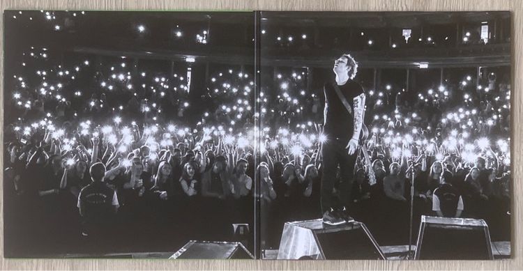 แผ่นเสียง Ed Sheeran X  รูปที่ 3