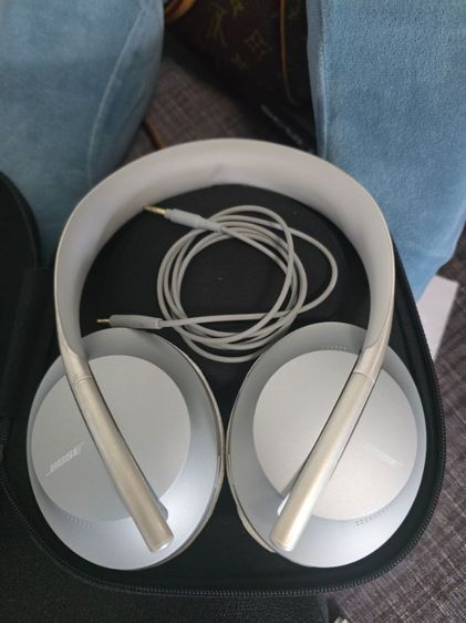หูฟัง BOSE Headphones 700