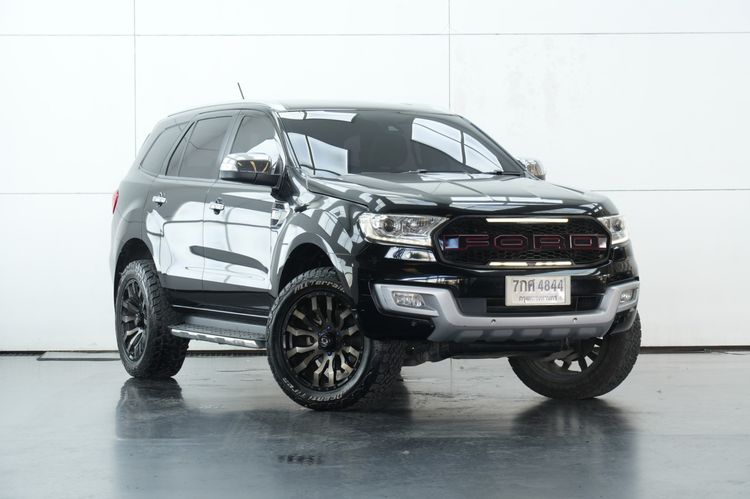 Ford Everest 2018 2.2 Titanium Plus Utility-car ดีเซล ไม่ติดแก๊ส เกียร์อัตโนมัติ ดำ รูปที่ 2