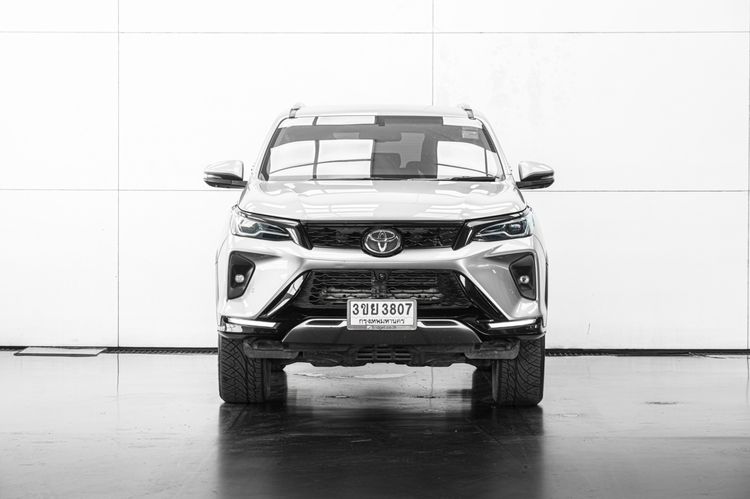 Toyota Fortuner 2022 2.4 Leader V Utility-car ดีเซล ไม่ติดแก๊ส เกียร์อัตโนมัติ เทา รูปที่ 3