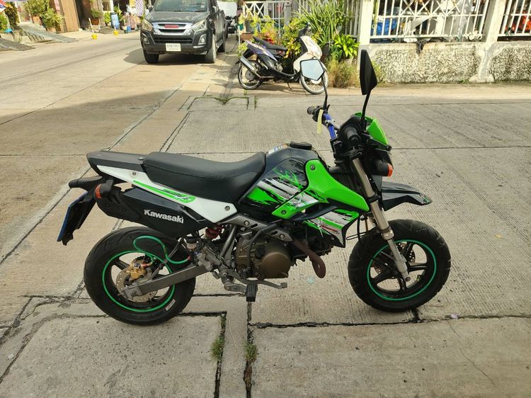 🛵ยังไงก็ขาย KSR ปี 56 เครื่องดี สีสวย สตาร์ทมือ รถบ้านพร้อมใช้งาน เปลี่ยนน้ำมันเครื่องฟรี ส่งฟรี30 กิโล รูปที่ 3