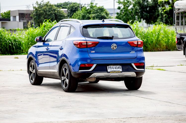 MG ZS 2017 1.5X+ Sunroof Sedan เบนซิน เกียร์อัตโนมัติ น้ำเงิน รูปที่ 3