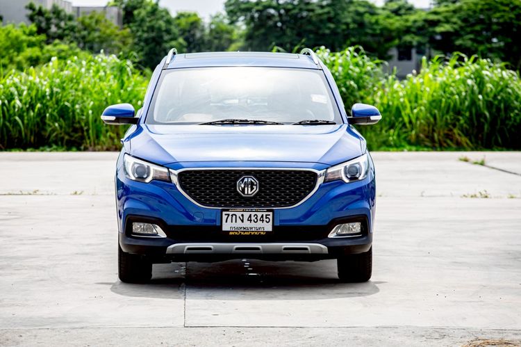 MG ZS 2017 1.5X+ Sunroof Sedan เบนซิน เกียร์อัตโนมัติ น้ำเงิน รูปที่ 2