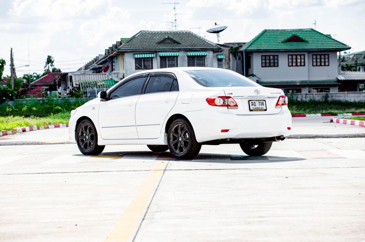 Toyota Altis 2012 1.8 E Sedan เบนซิน เกียร์อัตโนมัติ ขาว รูปที่ 4