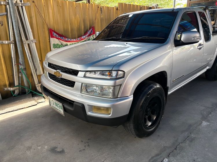รถ Chevrolet Colorado 2.5 LT สี บรอนซ์เงิน