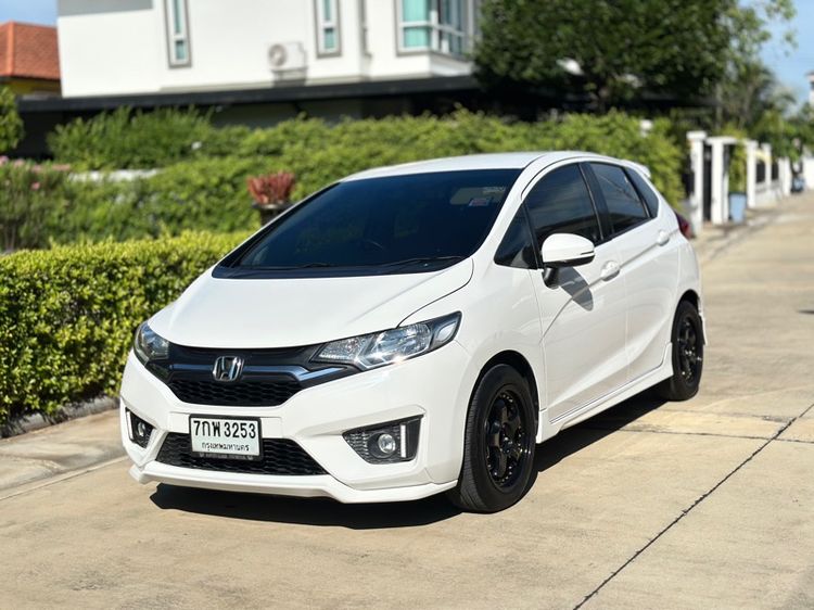 รถ Honda Jazz 1.5 SV สี ขาว