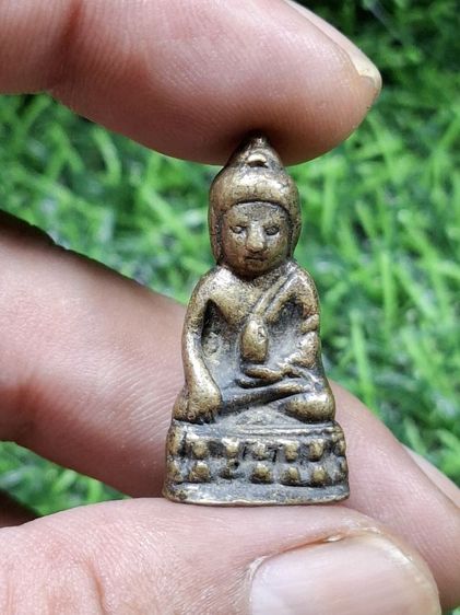 (ปิดแล้วครับ)พระกริ่งเก่าเขย่าดัง เนื้อทองผสม ไม่ทราบที่