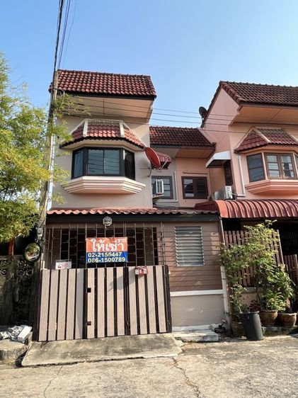 ไม่ใช่ ให้เช่า ทาวน์เฮาส์ ซ.สวนสยาม2 รามอินทรา 3 ห้องนอน 2 ห้องน้ำ