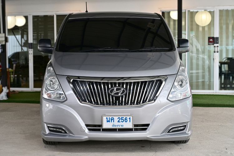 Hyundai H-1  2013 2.5 Executive Utility-car ดีเซล ไม่ติดแก๊ส เกียร์อัตโนมัติ บรอนซ์เงิน รูปที่ 2