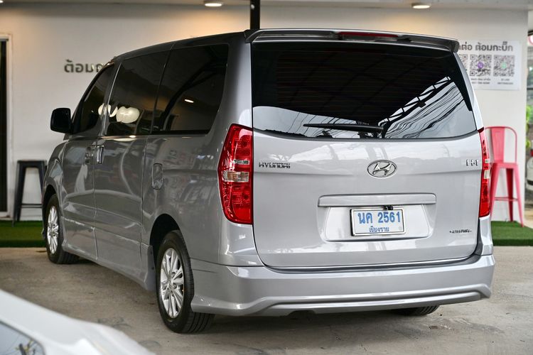 Hyundai H-1  2013 2.5 Executive Utility-car ดีเซล ไม่ติดแก๊ส เกียร์อัตโนมัติ บรอนซ์เงิน รูปที่ 4