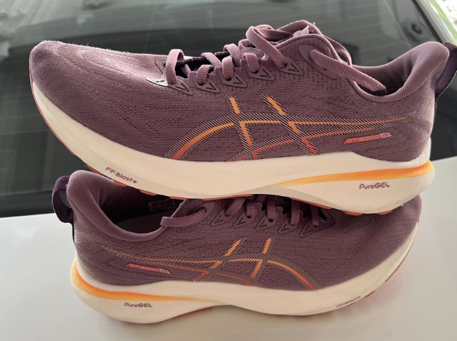 ขาย Asics GT2000-13 size 40-255cm เหมือนใหม่ ของแท้ รูปที่ 2