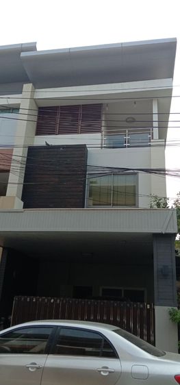 ทาวโฮมโมทาว3ชั้นหัวมุม ซอย2 ซอยแจ้งวัฒนะ19