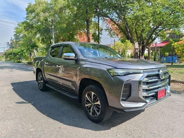 รถ MG Extender 2.0 Grand X สี เทา