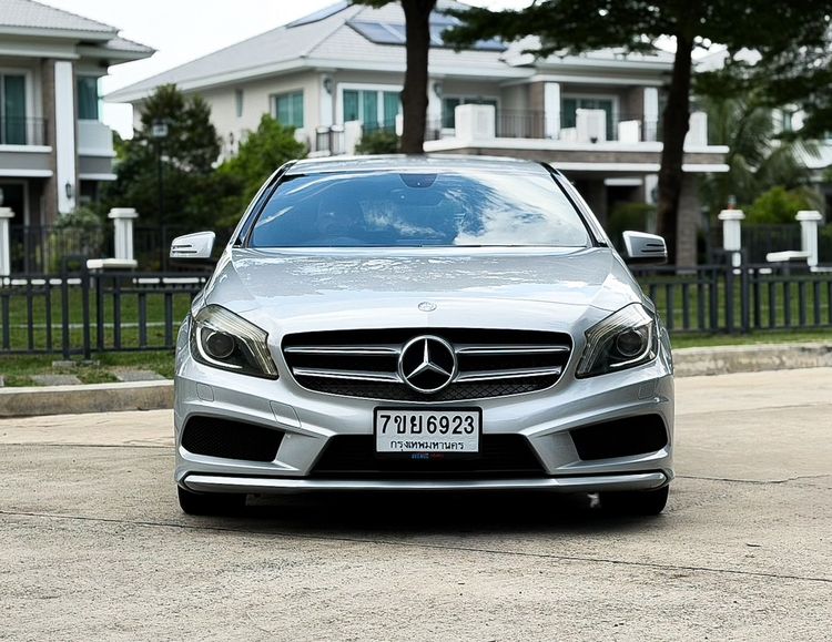 Mercedes-Benz A-Class 2015 A180 Sedan เบนซิน ไม่ติดแก๊ส เกียร์อัตโนมัติ เทา รูปที่ 2