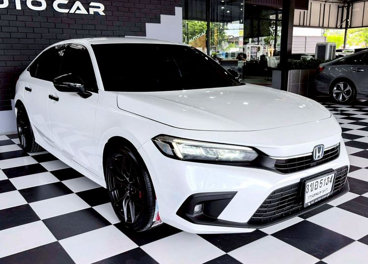 Honda Civic 2023 2.0 eHEV RS Sedan เบนซิน ไม่ติดแก๊ส เกียร์อัตโนมัติ ขาว รูปที่ 2