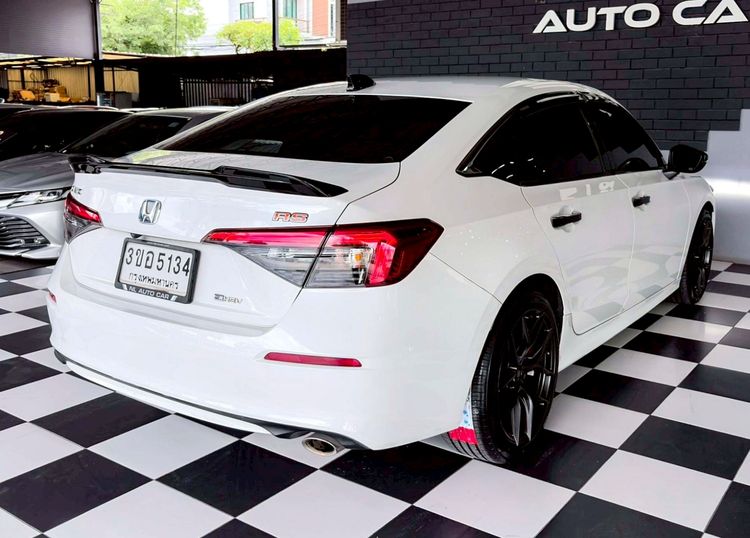 Honda Civic 2023 2.0 eHEV RS Sedan เบนซิน ไม่ติดแก๊ส เกียร์อัตโนมัติ ขาว รูปที่ 3