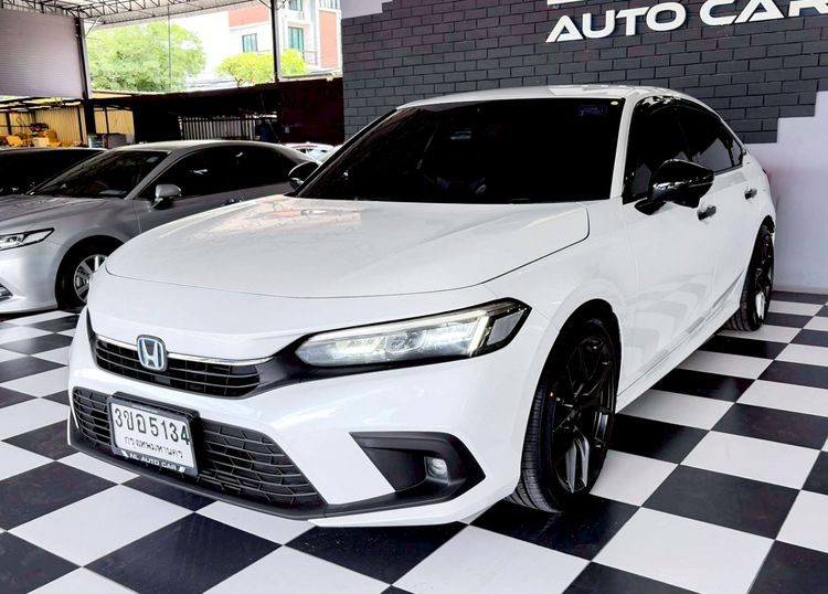 Honda Civic 2023 2.0 eHEV RS Sedan เบนซิน ไม่ติดแก๊ส เกียร์อัตโนมัติ ขาว
