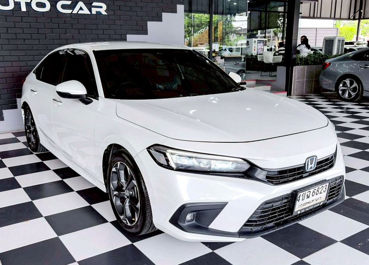 Honda Civic 2023 2.0 eHEV EL+ Sedan ไฮบริด ไม่ติดแก๊ส เกียร์อัตโนมัติ ขาว รูปที่ 2