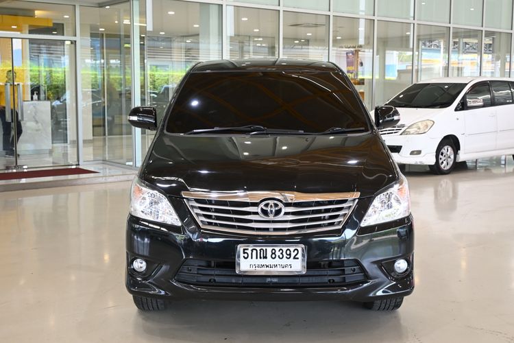 Toyota Innova 2013 2.0 V Utility-car เบนซิน LPG เกียร์อัตโนมัติ ดำ รูปที่ 2