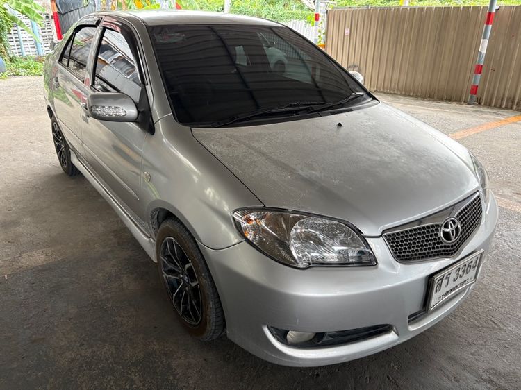 รถ Toyota Vios 1.5 E สี เทา