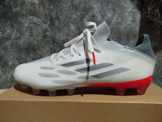 รองเท้าสตั๊ด adidas X Speedflow.2 HG AG
รองท็อปสายสปีด
Size : 42 หรือ 265
  รูปที่ 5