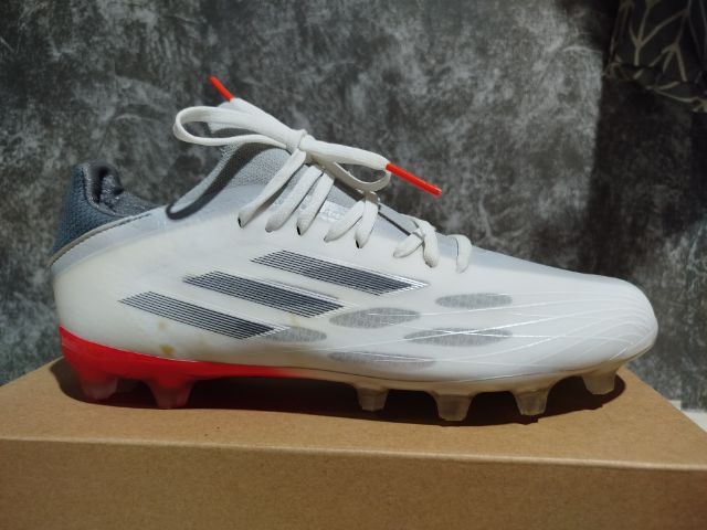 รองเท้าสตั๊ด adidas X Speedflow.2 HG AG
รองท็อปสายสปีด
Size : 42 หรือ 265
  รูปที่ 8