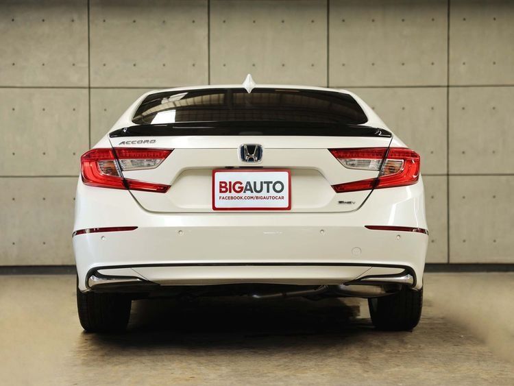 Honda Accord 2023 2.0 e:HEV Tech Sedan ไฮบริด ไม่ติดแก๊ส เกียร์อัตโนมัติ ขาว รูปที่ 4