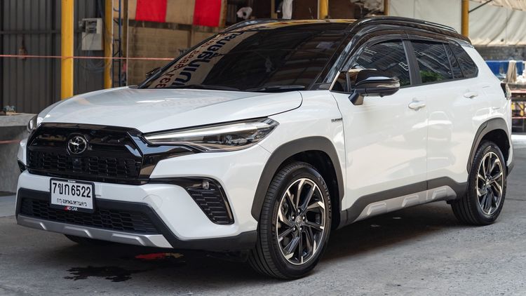รถ Toyota Corolla Cross 1.8 Hybrid Premium Safety GR Sport สี ขาว