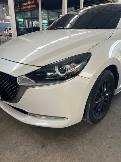 Mazda Mazda 2 2020 1.3 Sedan เบนซิน ไม่ติดแก๊ส เกียร์อัตโนมัติ ขาว รูปที่ 4