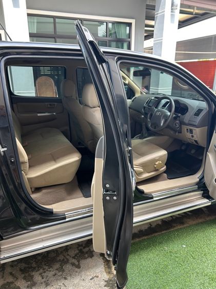 Toyota Hilux Vigo Champ 2012 Double Cab 3.0 G Prerunner Pickup ดีเซล ไม่ติดแก๊ส เกียร์ธรรมดา ดำ รูปที่ 3