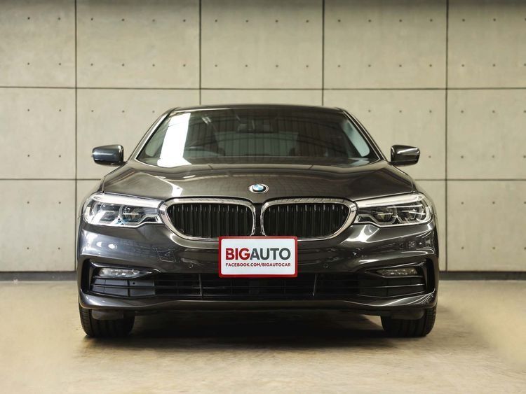 BMW Series 5 2020 530e Sedan ไฮบริด ไม่ติดแก๊ส เกียร์อัตโนมัติ เทา รูปที่ 3