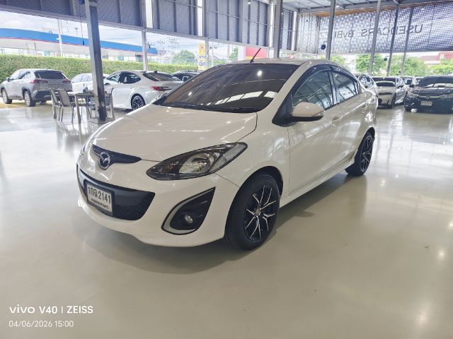 รถ Mazda Mazda 2 1.5 Elegance Spirit สี ขาว