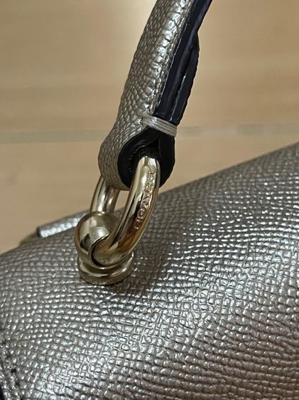 Coach Tilly Top Handle รูปที่ 6