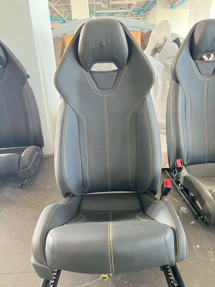 อื่นๆ NOS เบาะหน้า Lamborghini ของแท้ LH+RH สีดำ ด้ายเหลือง Original Front Seat
