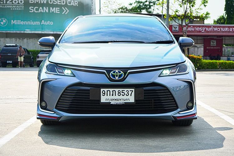 Toyota Altis 2020 1.8 Hybrid Entry Sedan ไฮบริด เกียร์อัตโนมัติ เทา รูปที่ 2