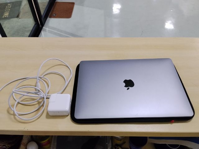 ขาย MacBook air 2018 ไร้รอยขีดข่วน แบตเตอรี่ดี จอสวย  รูปที่ 4