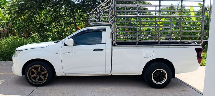 Isuzu D-MAX 2021 3.0 S Pickup ดีเซล ไม่ติดแก๊ส เกียร์ธรรมดา ขาว รูปที่ 4
