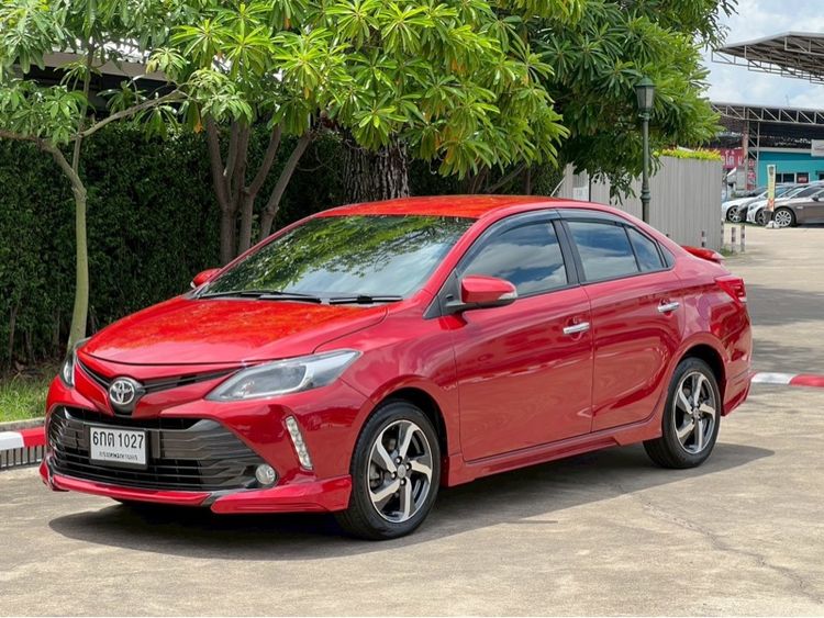 รถ Toyota Vios 1.5 S สี แดง