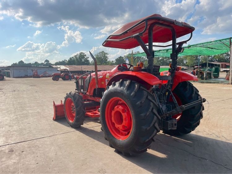 ดันแรง พร้อมดัน คันใหญ่ ใช้ดี รถไถคูโบต้ารุ่น MU5702ใบดันดินหน้า ผาน 1 ตัว ดาวน์   0 บาท สนใจโทรสอบถามหรือมาดูที่ร้านเราได้จ้า รูปที่ 6