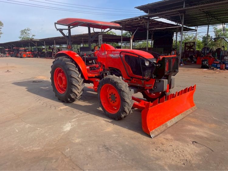 ดันแรง พร้อมดัน คันใหญ่ ใช้ดี รถไถคูโบต้ารุ่น MU5702ใบดันดินหน้า ผาน 1 ตัว ดาวน์   0 บาท สนใจโทรสอบถามหรือมาดูที่ร้านเราได้จ้า รูปที่ 18